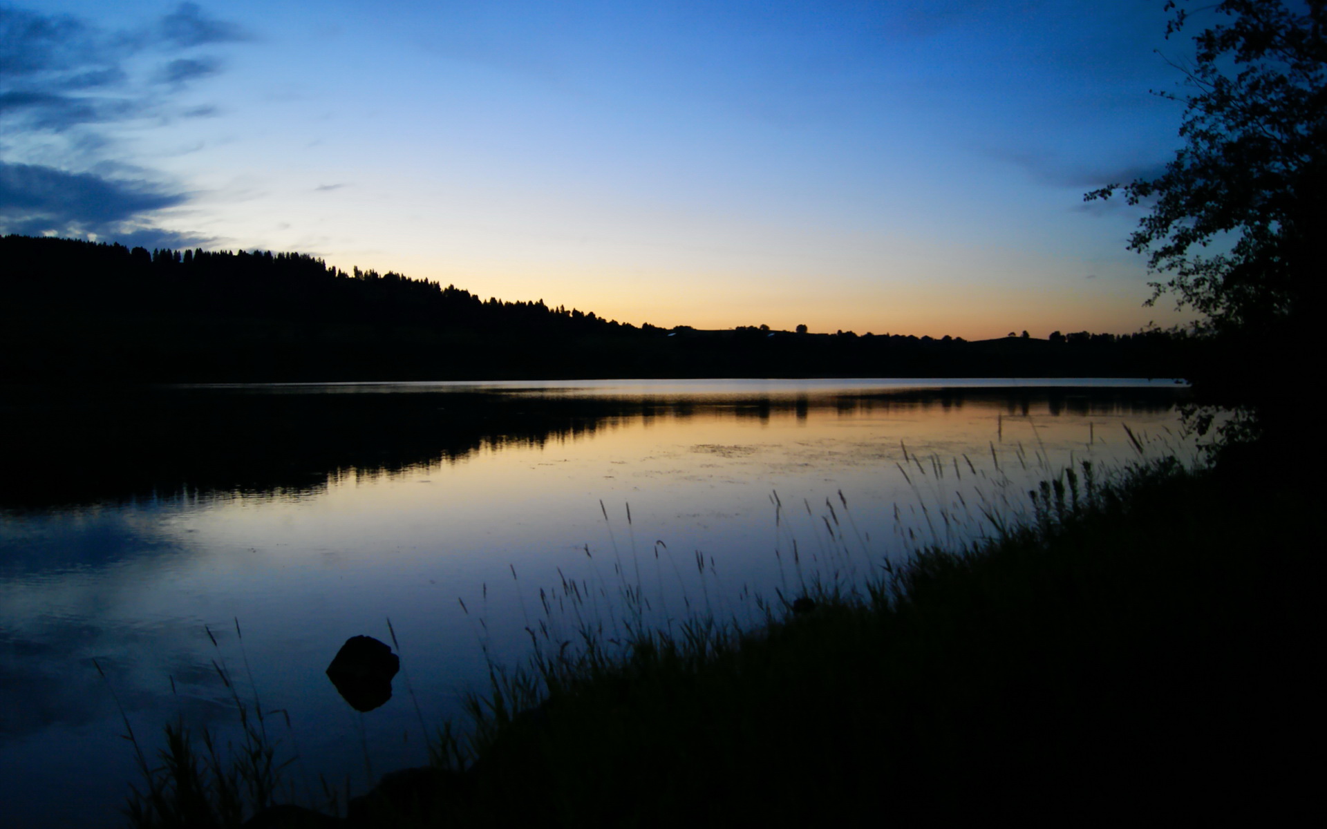 milan.com-世界杯预选赛中国队逆袭 球员拼搏精神感动人心，世界杯预选赛 中国队出线分析