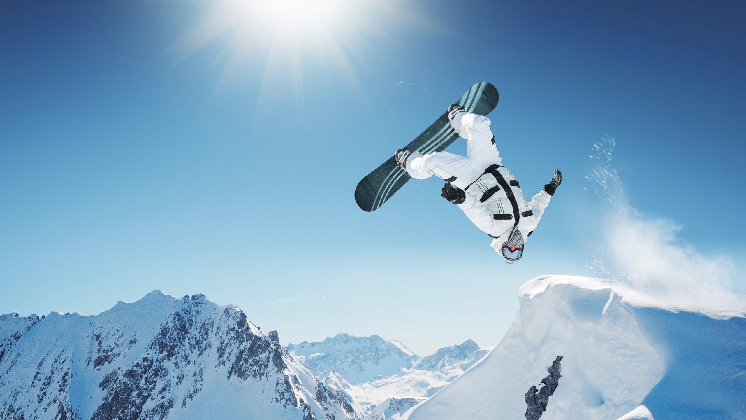 德甲新战术引领潮流，精彩片段层出不穷，德甲新赛季实力分析